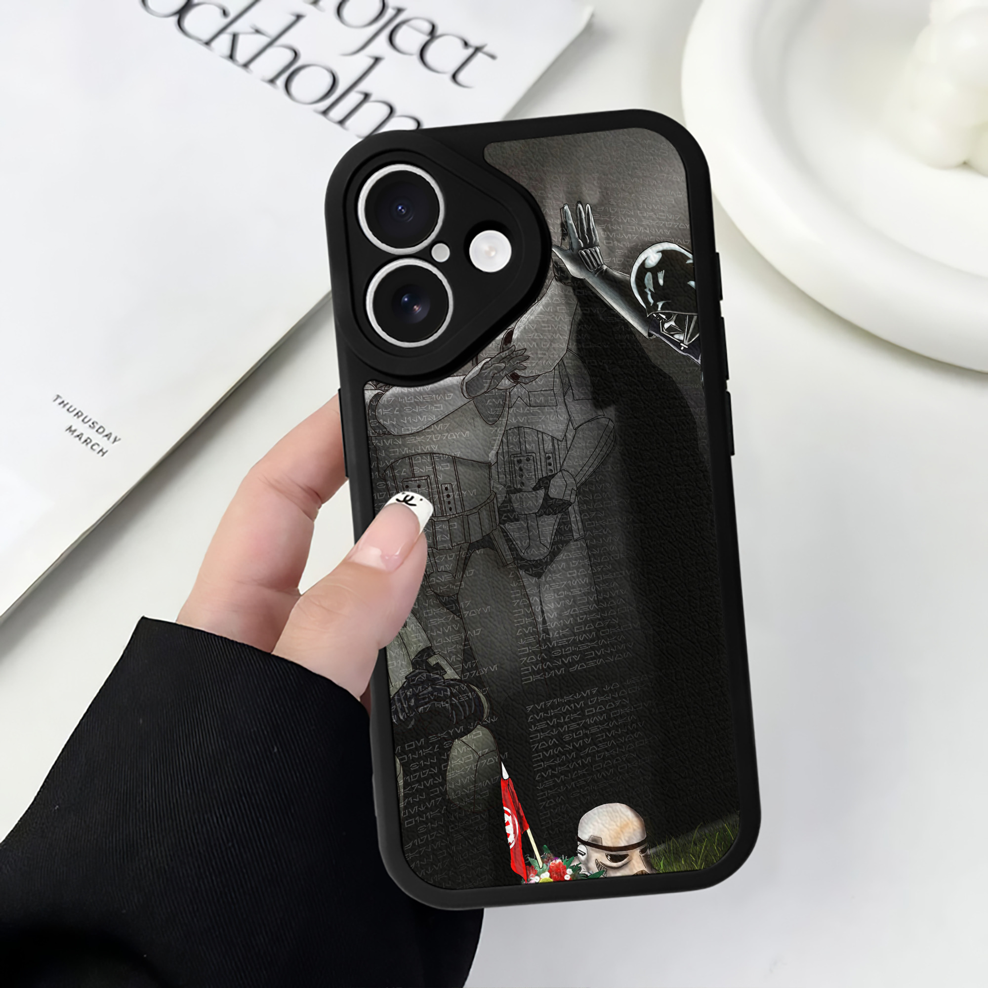 （画像用） スター・ウォーズ Star Wars 【iPhone 16シリーズ対応】シリコンスマホケース（レザー調） 材質：シリコン